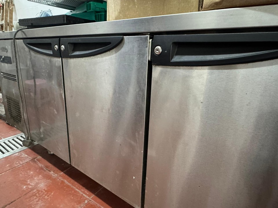 出售香港仔食品工場連凍房